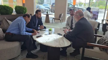 لقاء مهم من الرياض بين محافظ عدن وممثل أممي لدعم التعليم والثقافة